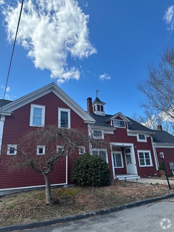 Building Photo - 54 Longmeadow Rd