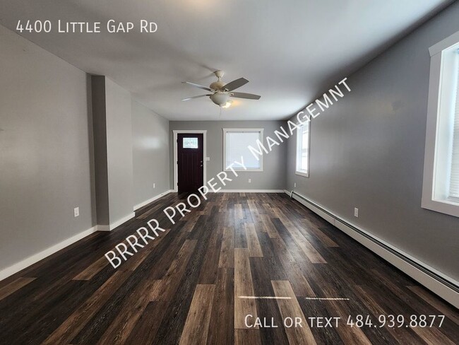 Building Photo - 4 bedroom 1.5 bathroom twin 5 minutes from...