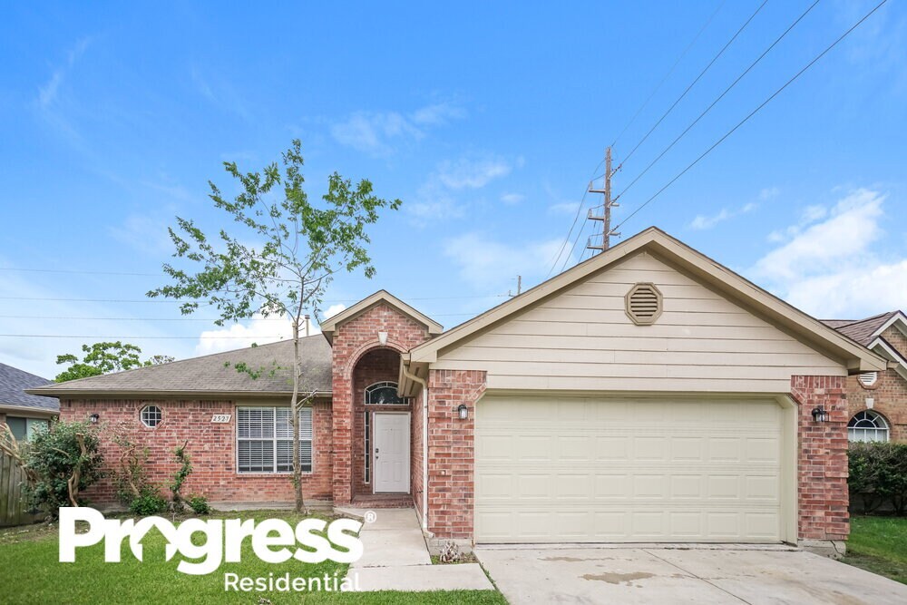 Primary Photo - 2527 Grand Canyon Dr