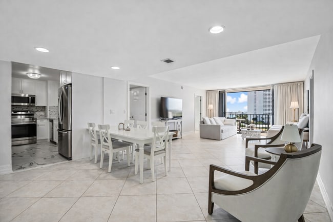 Foto del edificio - 5600 N Flagler Dr