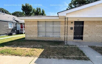 Building Photo - 826 Jane Dr