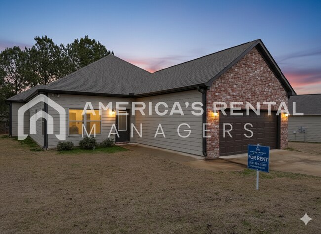 Building Photo - Modern Living in Brookwood! HALF OFF DEPOSIT!
