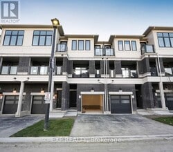 Building Photo - 436 OKANAGAN Path