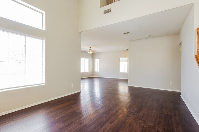 Foto del edificio - 9021 W Whyman Ave
