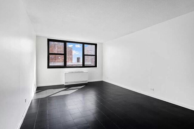 Building Photo - Stunning 1Bedroom 1Bathroom