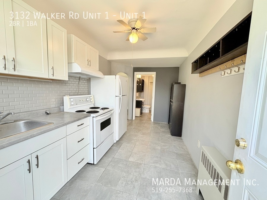 Primary Photo - COZY 2 BEDROOM 1 BATH MAIN FLOOR UNIT - WA...