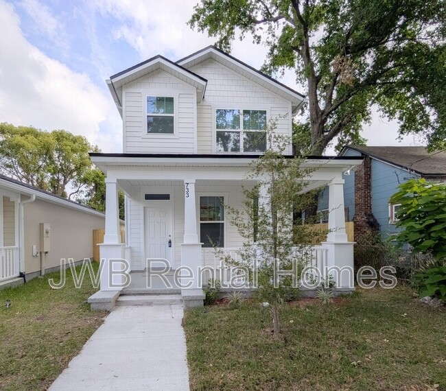 Building Photo - 733 Pippin St