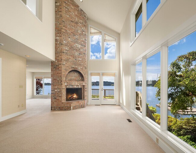 Building Photo - 3bd/3.5ba Mercer Island Home