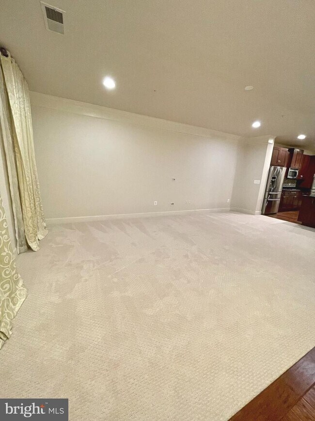Foto del edificio - 7862 Tilghman St
