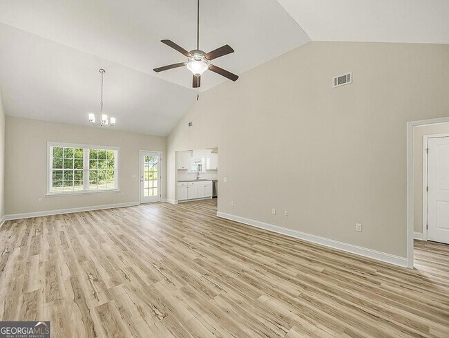Foto del edificio - 1002 Oglethorpe Ln