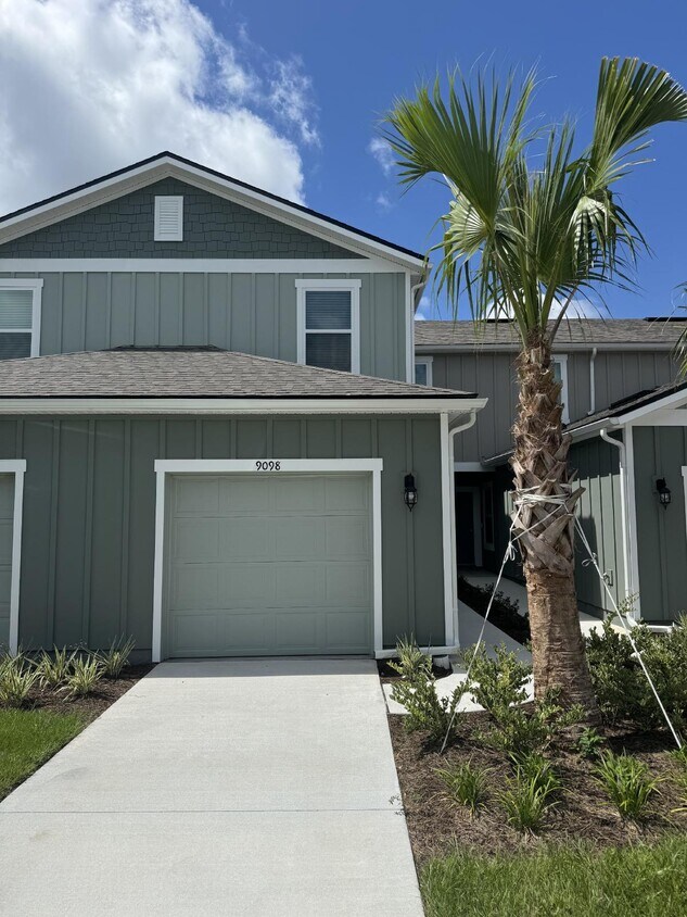 Foto principal - AVAILABLE FOR RENT - Brand NEW Townhome in...