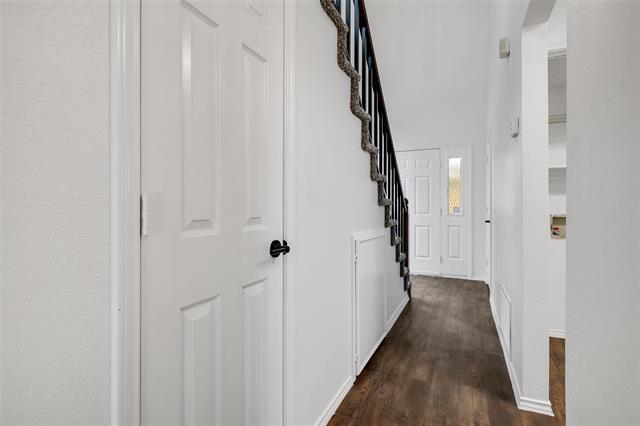 Foto del edificio - 1608 Creek Bank Ln
