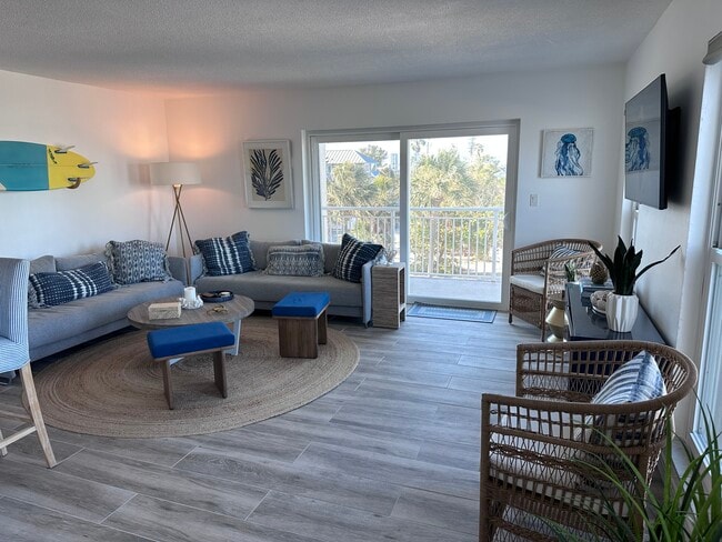 Building Photo - 200 1st Ave