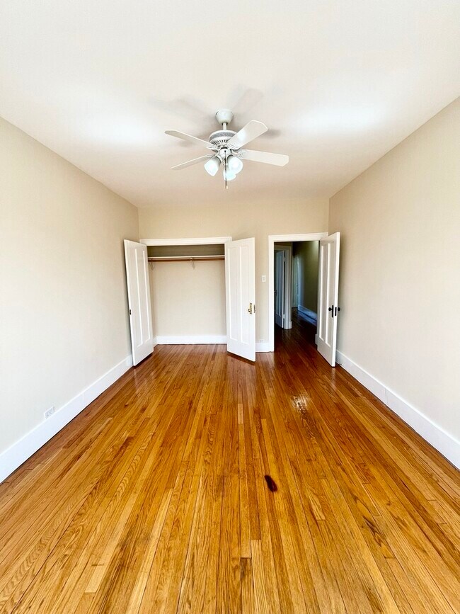 Foto del edificio - 4306 W Shakespeare Ave