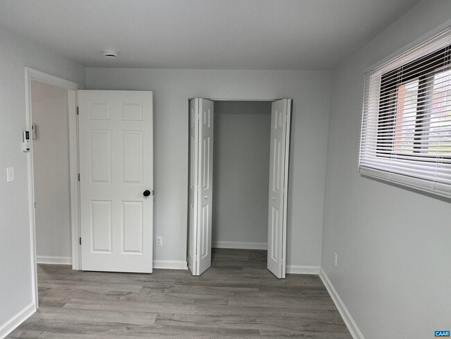 Building Photo - 115 Apple Tree Rd