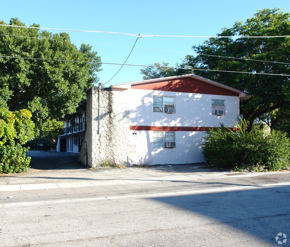 Foto principal - 749 NW 61st St