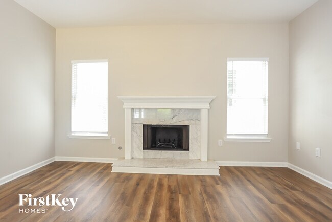 Foto del edificio - 7396 Mason Falls Dr