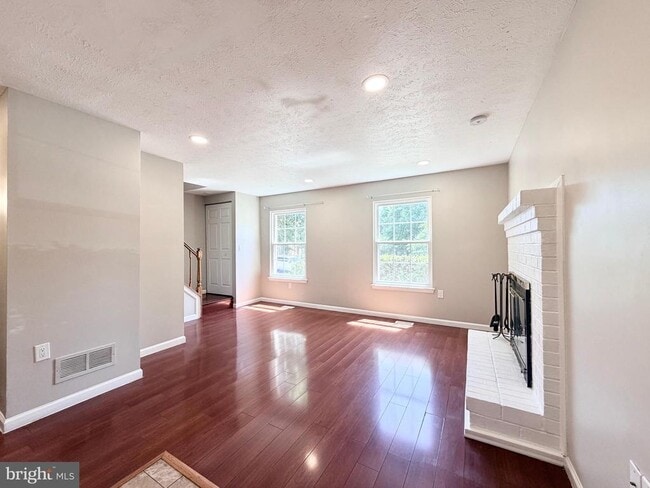 Building Photo - 19533 Fetlock Dr
