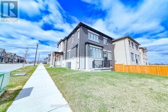 Building Photo - 1201 Chateau Ct