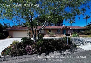 Building Photo - 1024 Bonnie Brae Pl