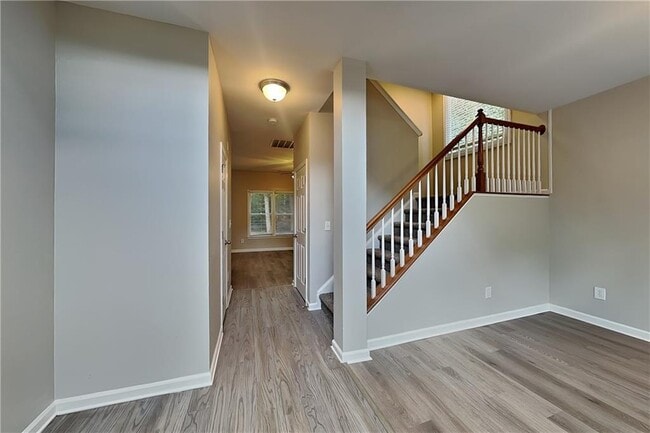 Foto del edificio - 105 Cottage Oaks Ln