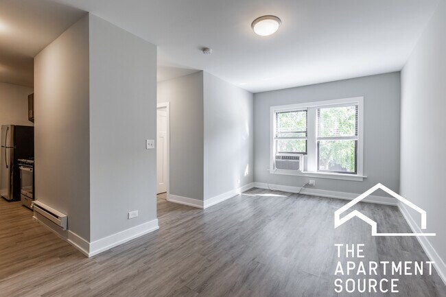 Foto del edificio - 703 W Brompton Ave