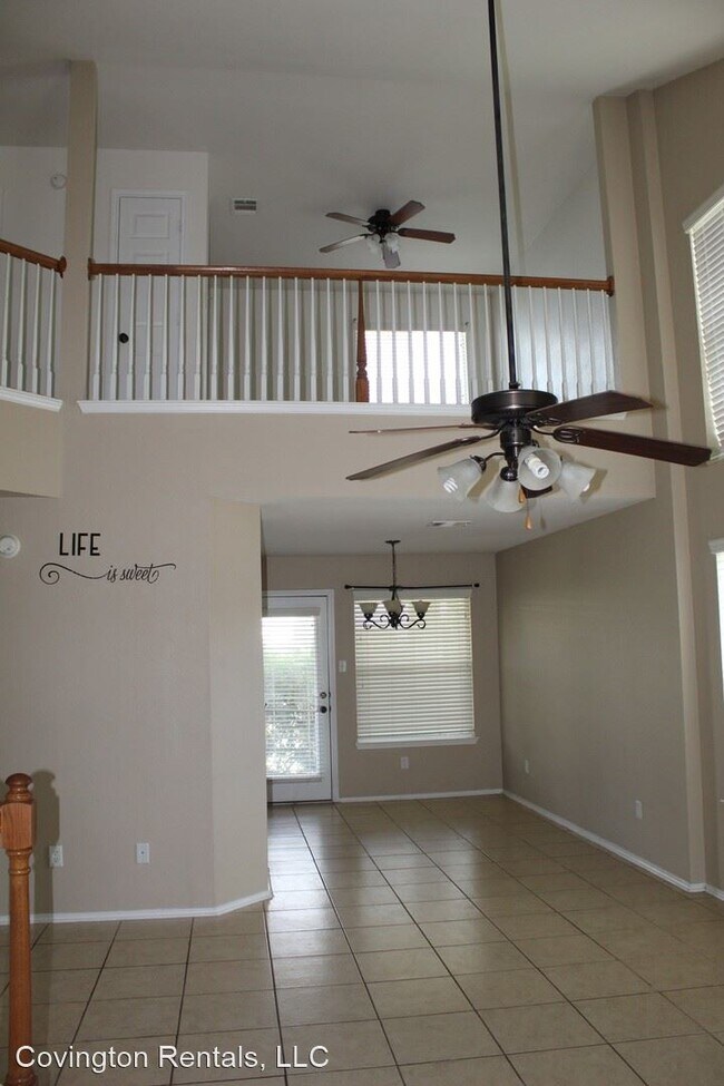 Building Photo - 3 br, 2.5 bath House - 121 Big Timber