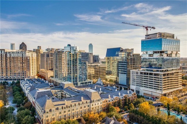 Building Photo - 2300 Wolf St