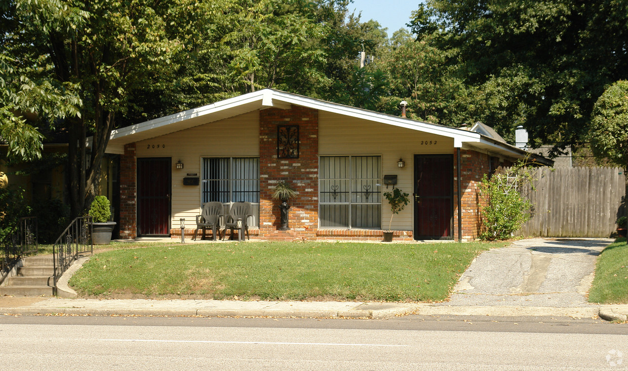 Primary Photo - 2050-2052 Peabody Ave