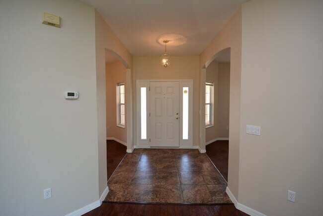 Building Photo - "Spacious 4-Bed Oasis in Palm Coast with 2...