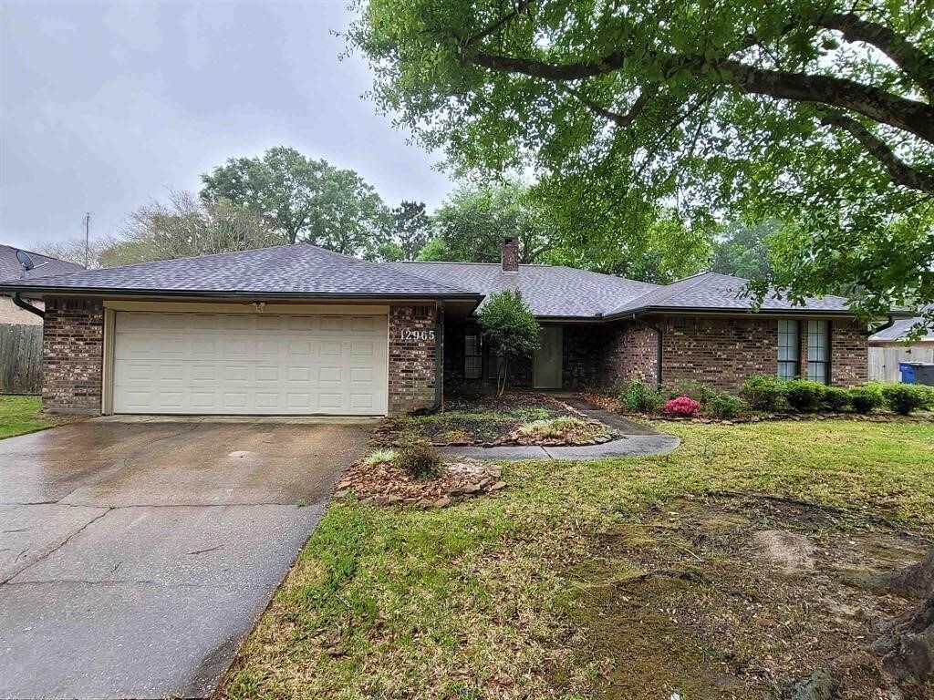 Foto principal - 12965 Larch Ln