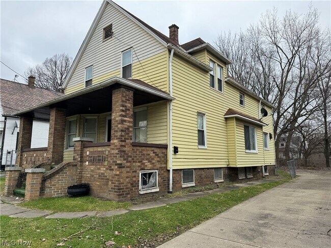 Building Photo - 9710 Aetna Rd
