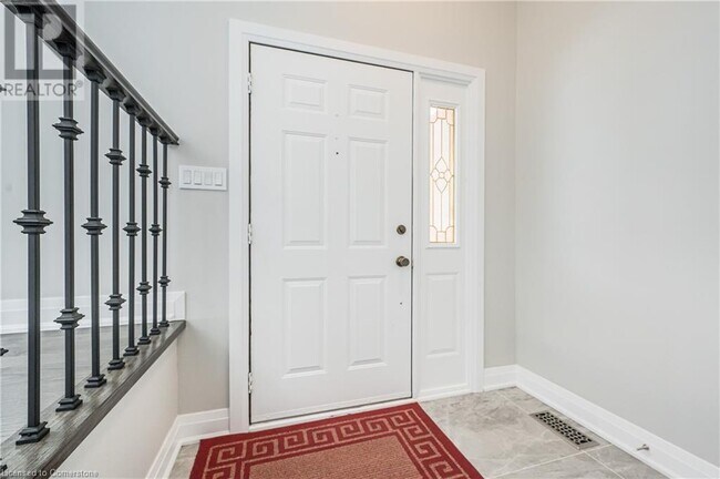 Building Photo - 567 Rustic Dr
