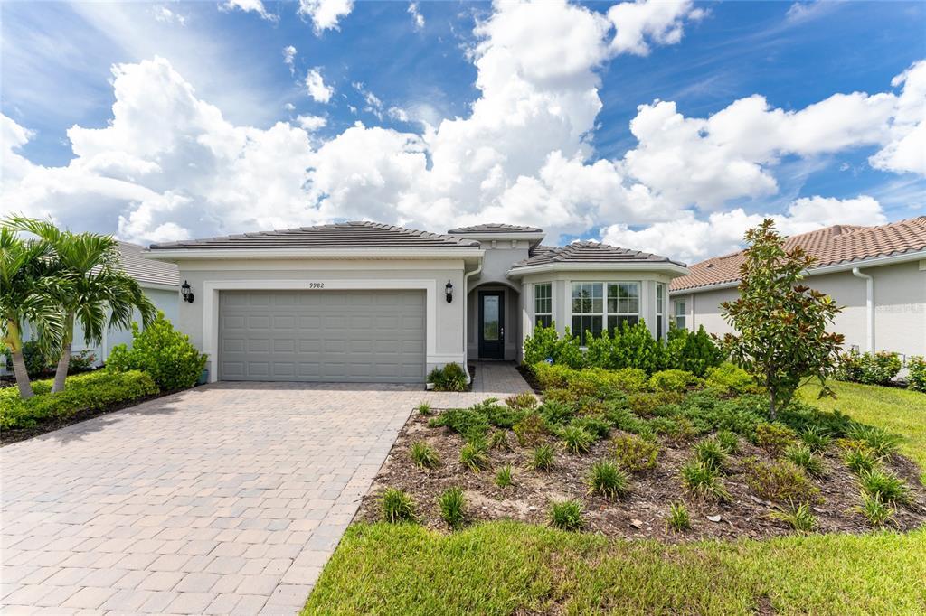 Foto principal - 9982 Beachwalk Dr
