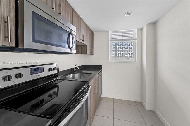 Foto del edificio - 910 West Ave