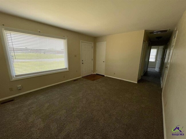 Building Photo - 111 Nix Way