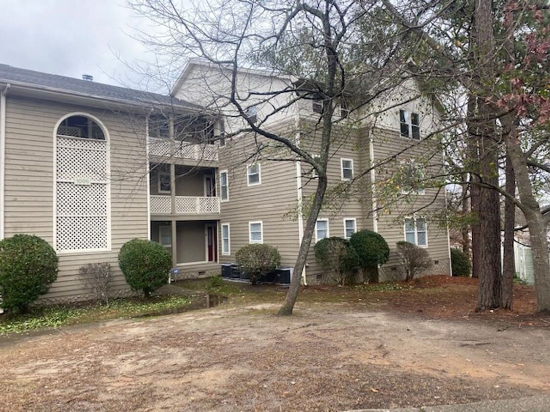 Primary Photo - 1006 Brookhollow Dr