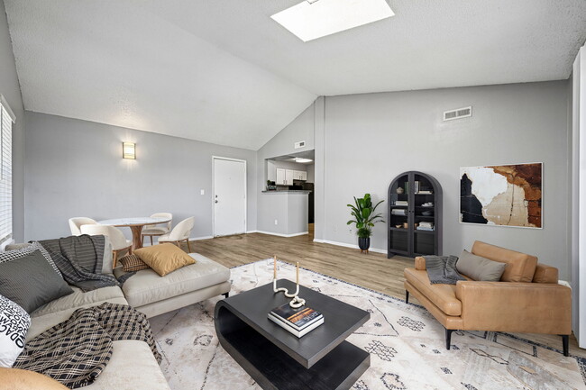 Foto del edificio - Parkside Apartments