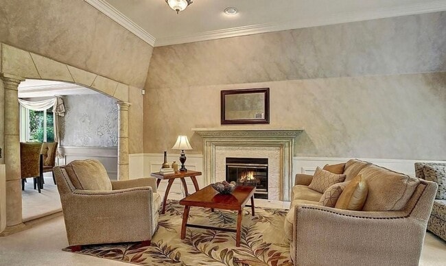 Building Photo - 4 Bedroom 3 Bath Spacious Home in Bellevue