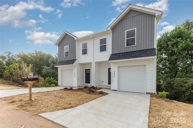 Foto del edificio - New Construction 3 Bed 2.5 Bath Home in Hi...