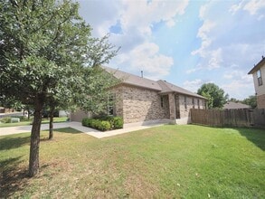 Building Photo - 201 Sheepshank Dr