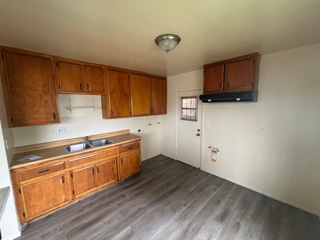 Foto del edificio - 8866 Wall St