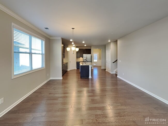 Building Photo - 3034 Butterfield Ave