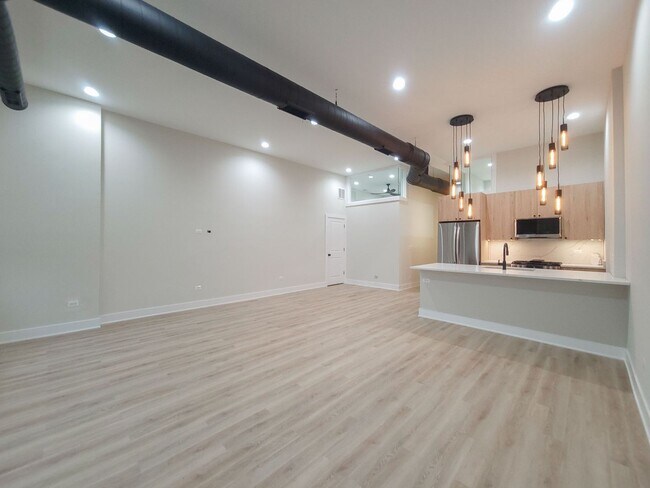 Foto del edificio - 3829 N Southport Ave