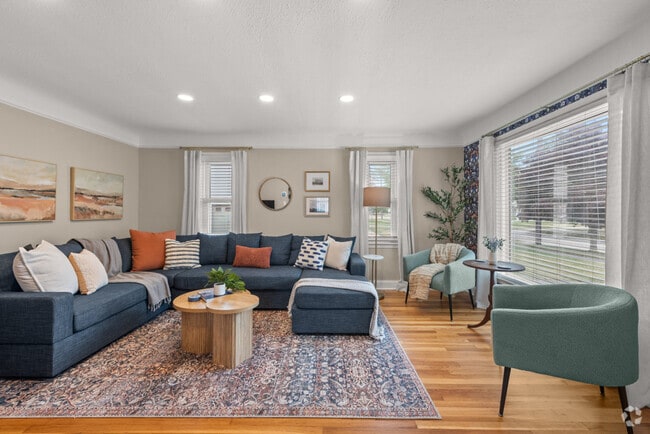 Building Photo - 6536 Lawnwood Ave