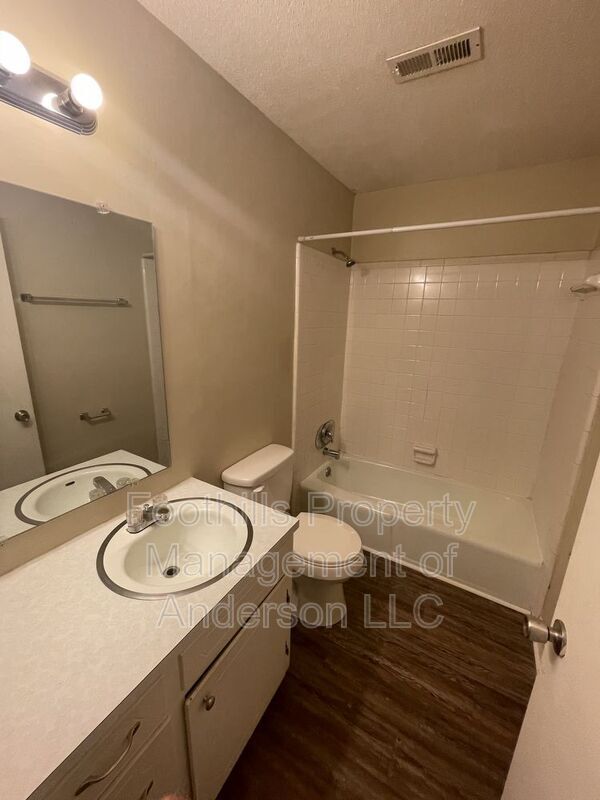 Building Photo - 1806 Edgewood Ave