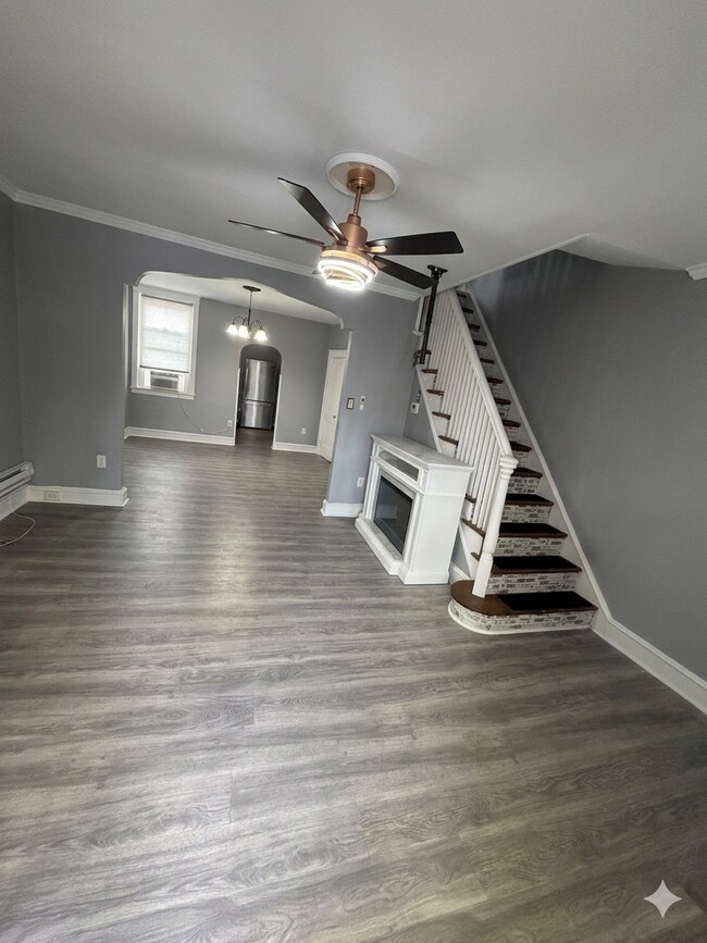 Sala de estar - 4744 Sheffield Ave