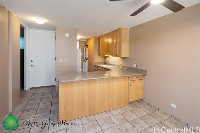 Building Photo - 4300 Waialae Ave