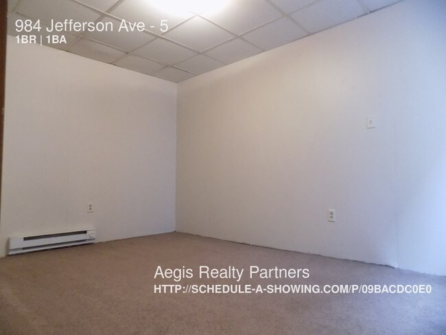 Building Photo - Great 1 BEDROOM APARTMENT!! SEC.8 APPROVED!!