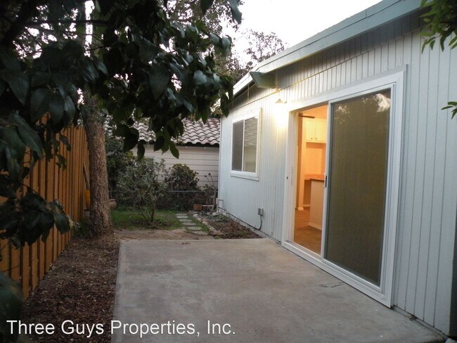 Building Photo - 2 br, 1 bath House - 4668 Orchard Ave